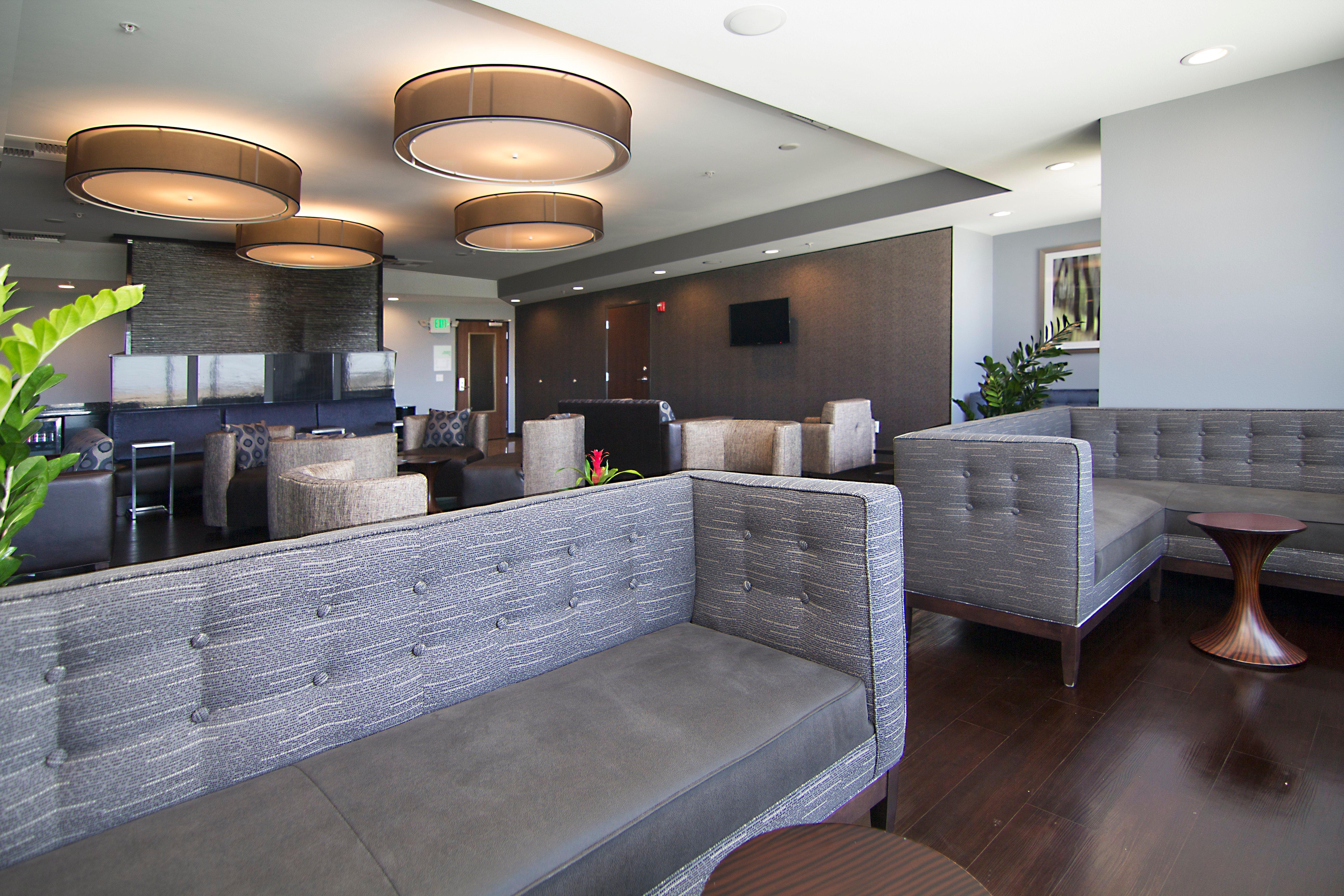 Holiday Inn Carlsbad/San Diego By Ihg Exterior photo