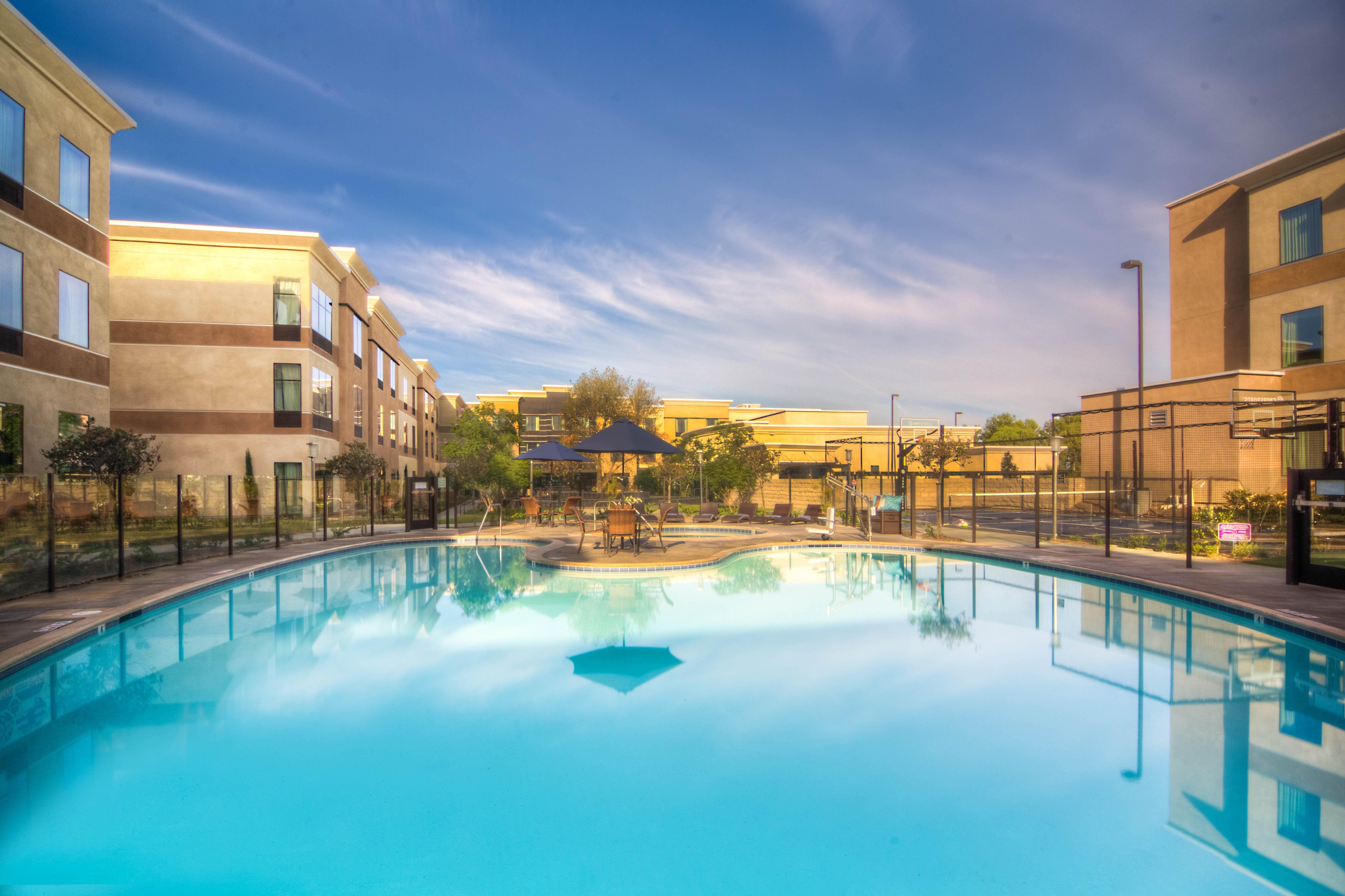 Holiday Inn Carlsbad/San Diego By Ihg Exterior photo