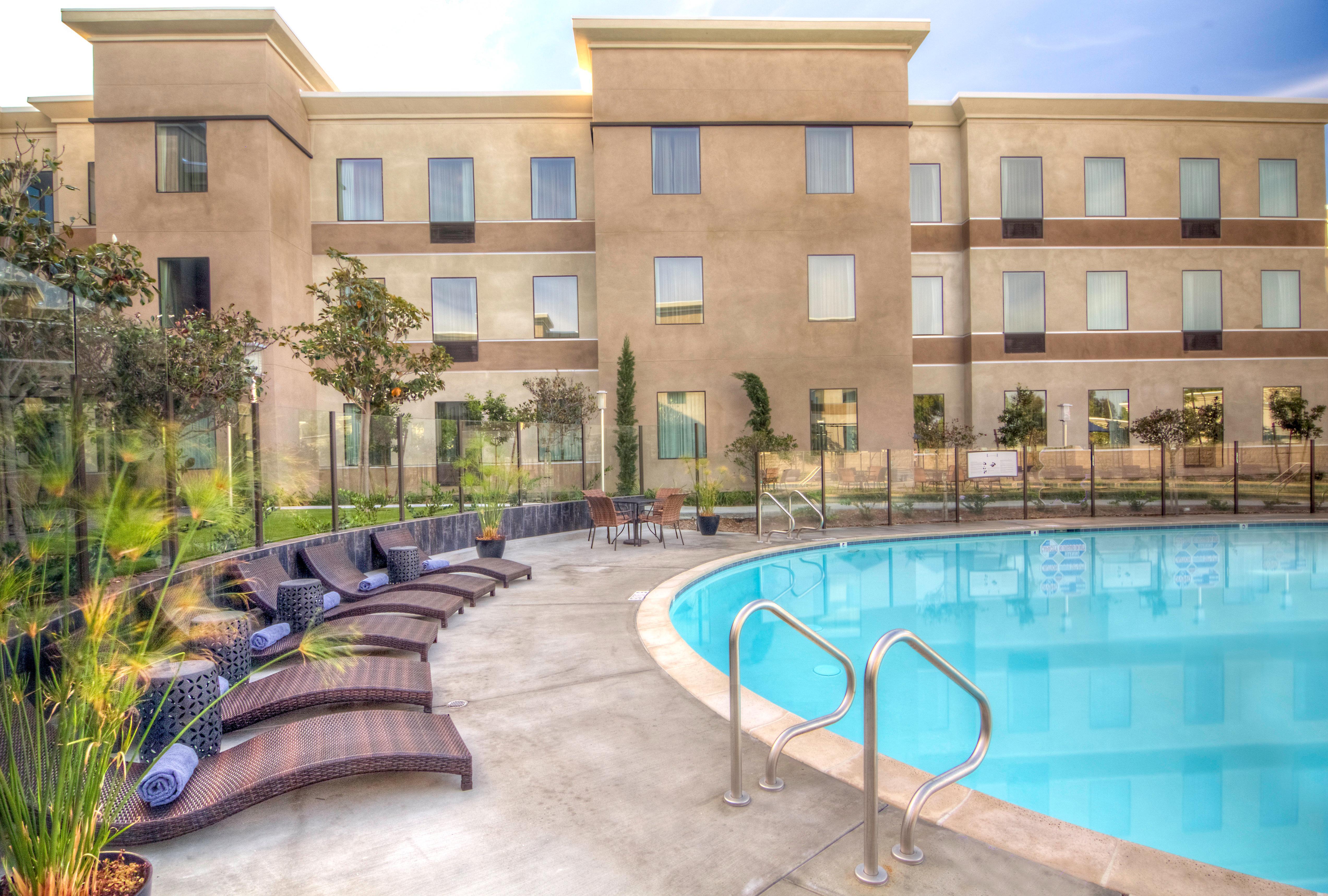 Holiday Inn Carlsbad/San Diego By Ihg Exterior photo
