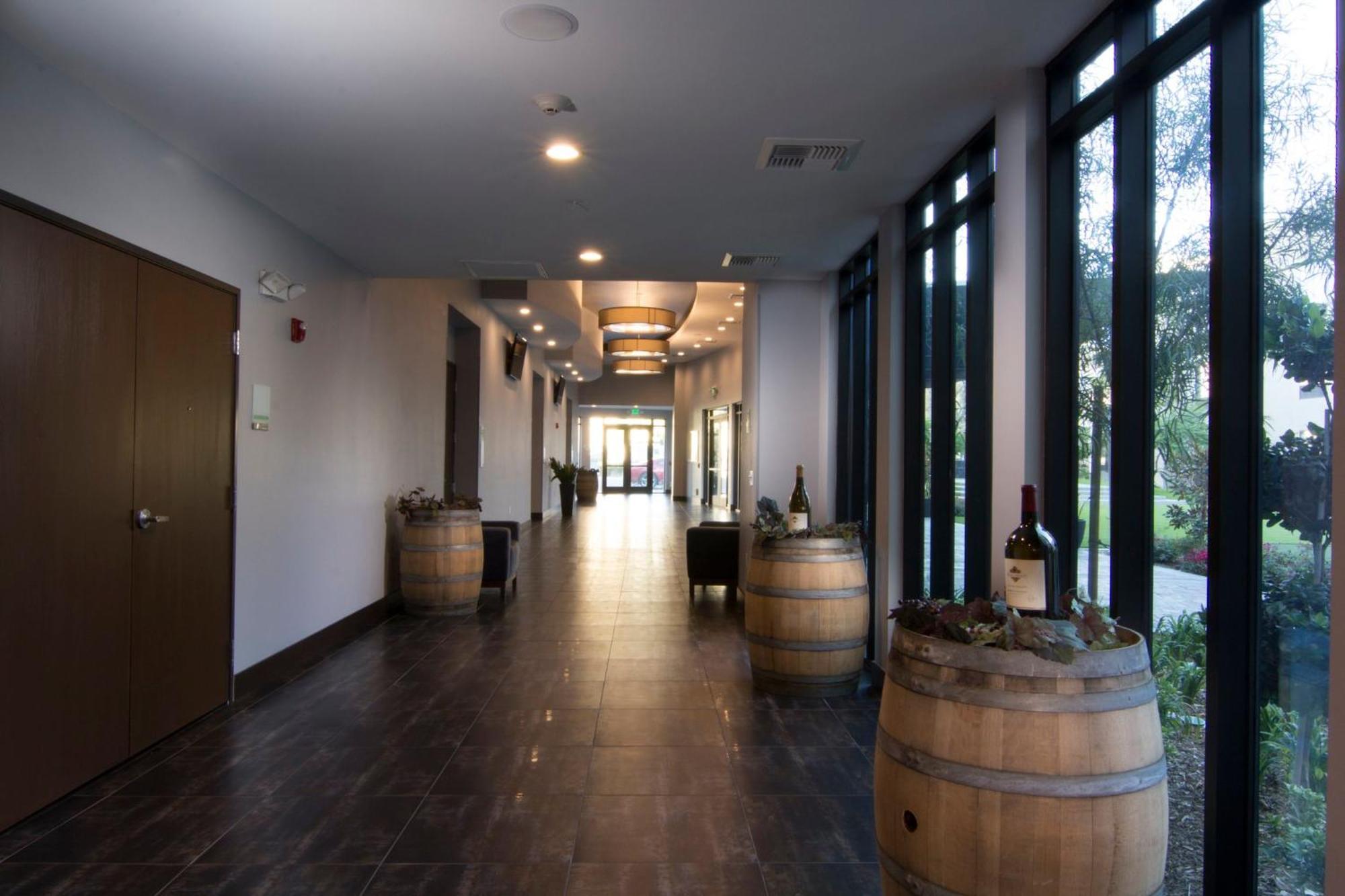 Holiday Inn Carlsbad/San Diego By Ihg Exterior photo