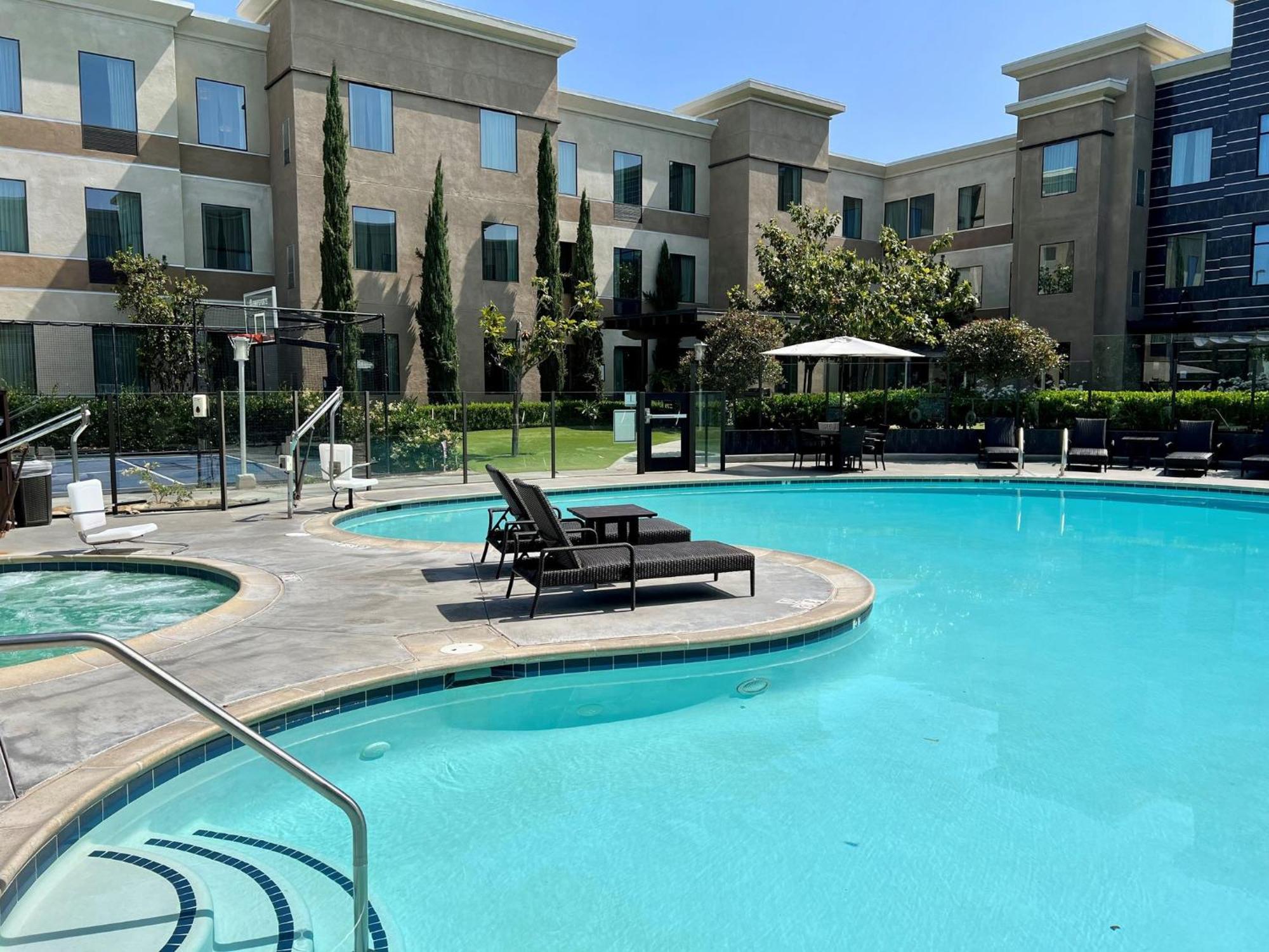 Holiday Inn Carlsbad/San Diego By Ihg Exterior photo