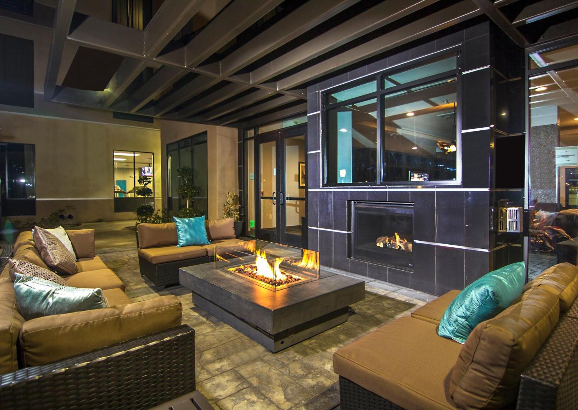 Holiday Inn Carlsbad/San Diego By Ihg Exterior photo